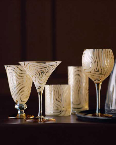 �Ҿ���Ʒ�b�c���˹���һ��