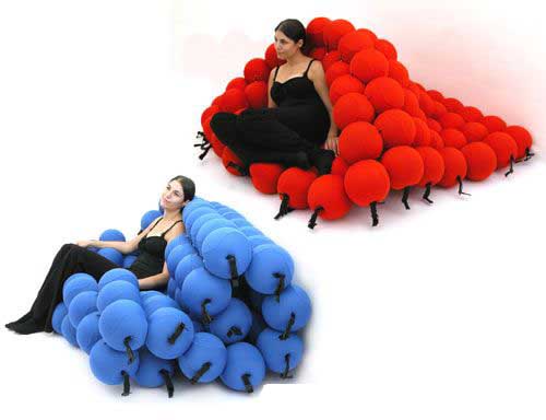 ��߂��Ե������Ӽ�С��