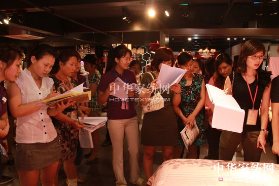 2011花雨傘秋冬新品發布會召開