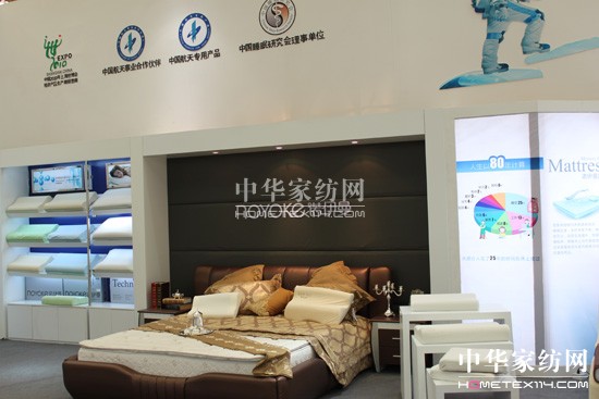 �Z�������㉺�������׃������