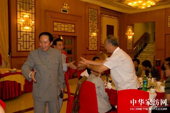 中國經(jīng)濟(jì)低碳轉(zhuǎn)型與可持續(xù)發(fā)展大會