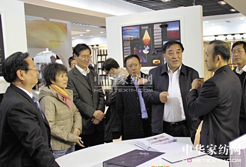 王天凱會長一行考察山東紡織企業