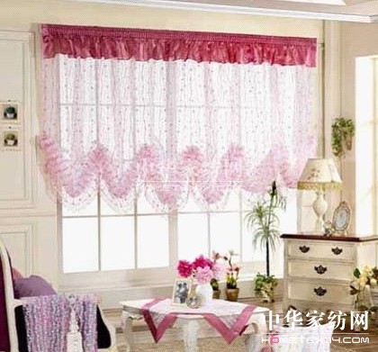 浪漫半垂布藝窗簾為居室增添暖意