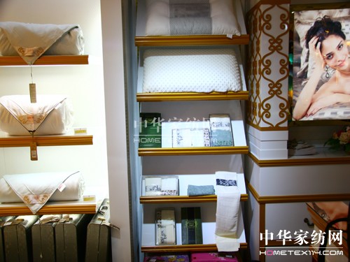 金蠶世家家紡進駐北京燕莎奧特萊斯