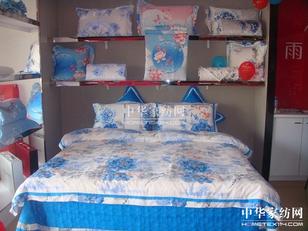 ���m���h���u����ʽ���Г�ռ�Ј�(ch��ng)�A�̙C(j��)