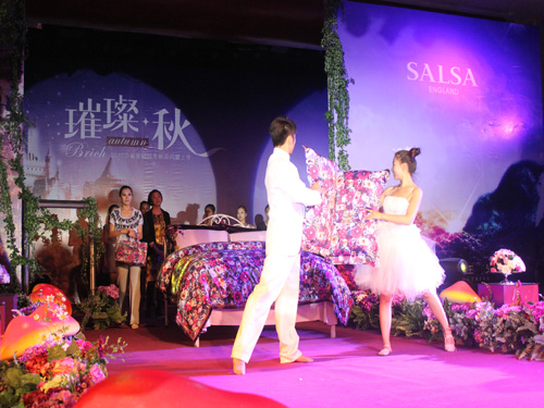 ɯ���Ҽ�2012�ﶬ��Ʒ�l(f��)����(hu��)�����_