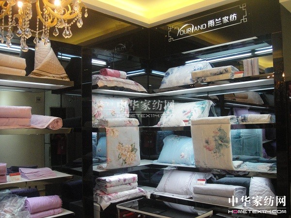 雨蘭家紡四川前鋒專賣店開業業績一路飄紅