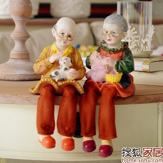 20��С�YŮ犐۵ļҾ���Ʒ���p(��)