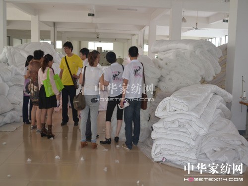 ���A�Ҽ��W�������F�����캣�T