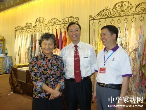 綠冬絲科在2012中國國際絲博會上亮點頻現(xiàn)