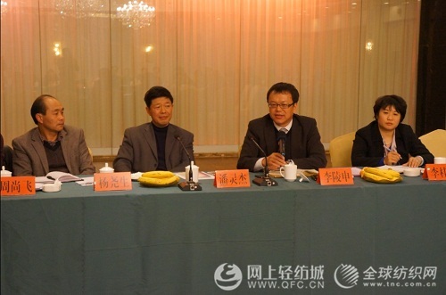 李陵申赴浙江天臺(tái)調(diào)研把脈濾布產(chǎn)業(yè)