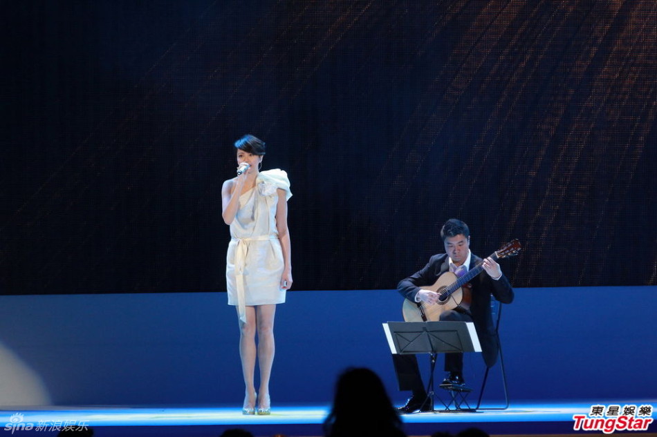 ��ԁ������ɫб��ȹ�I(xi��n)���@�Gȫ��(ch��ng)