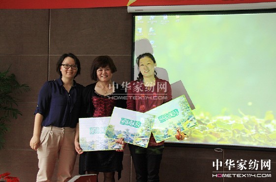 �Ϸ�����ж�32�d�����ػݹ�(ji��)�A�M��Ļ