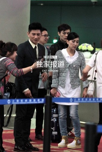 馬蘇吳奇隆機場熱聊