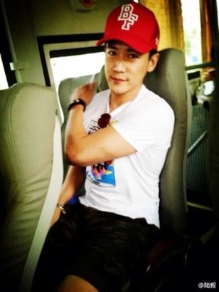 ������Ů������4�qŮ���������L