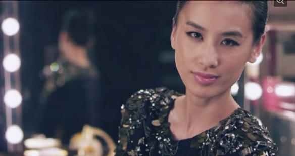 黃圣依發(fā)新歌《黃圣依》MV