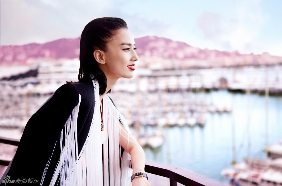黃圣依全新時(shí)尚大片高貴冷艷