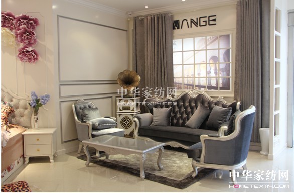 上官集團(tuán)年中營(yíng)銷(xiāo)峰會(huì)開(kāi)啟