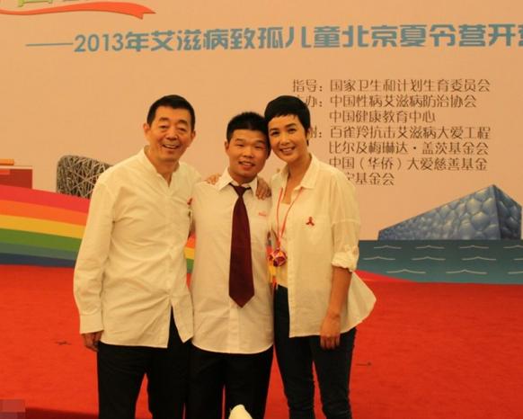 蔣雯麗夫婦婚變傳聞后首亮相