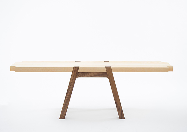 長凳變身蹺蹺板