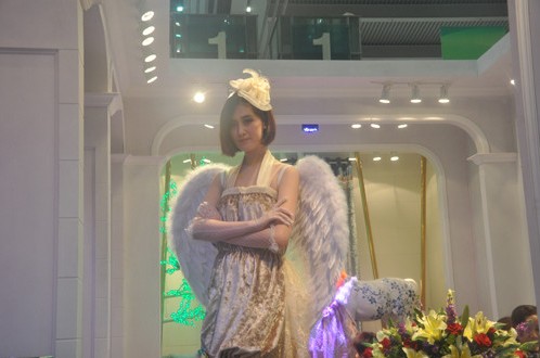 2014���ڼҼ�չ�ИIӭ�����wܛ�b�r��