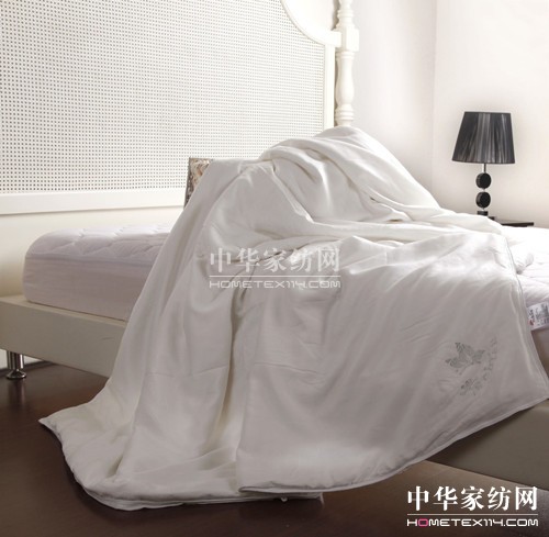 蠶絲被在生活中的優(yōu)點有哪些?
