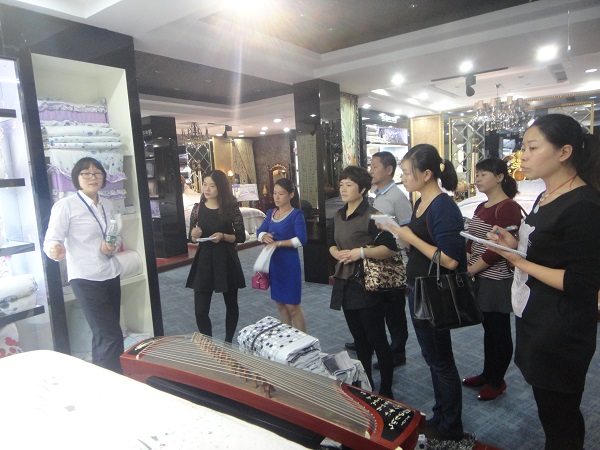 又一輪加盟商培訓(xùn)在雨蘭總部開班