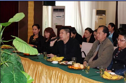 伊人島家紡2015春夏新品鑒賞會(huì)暨經(jīng)銷商座談會(huì)圓滿結(jié)束!