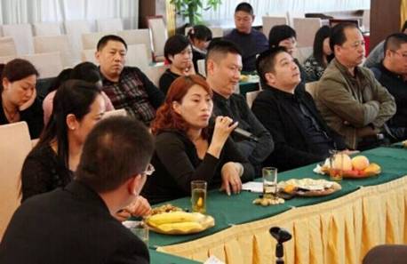 伊人島家紡2015春夏新品鑒賞會(huì)暨經(jīng)銷商座談會(huì)圓滿結(jié)束!