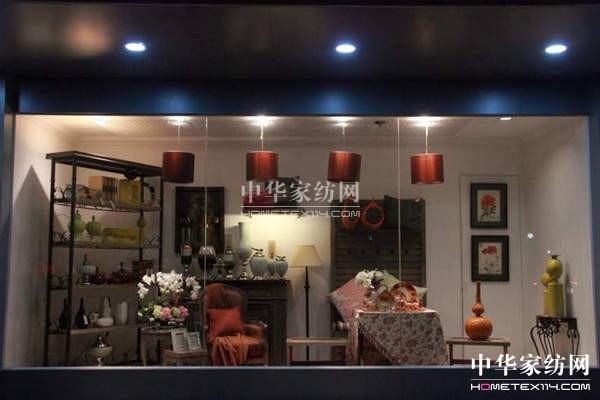 加強門店標準化建設突顯門店是品牌核心