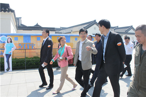 ���K���T�Ҽ��̕��������M�ЌW������