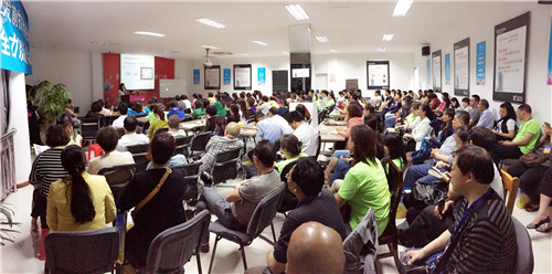 凱盛家紡2015年秋冬新品發(fā)布會(huì)震撼召開(kāi)