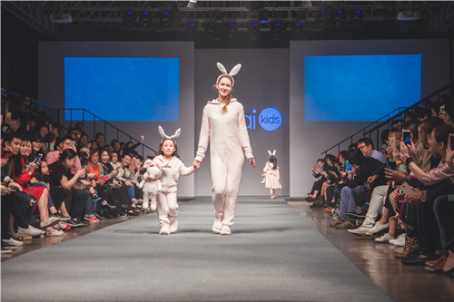 Luolaikids�������Wҫ�Ϻ���ͯ�r(sh��)�b��