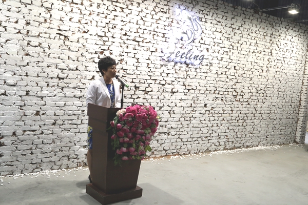初綻—遇見新我----FEELING品牌發(fā)布會于北京吉里國際藝術(shù)園區(qū)舉行
