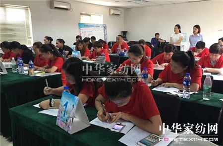 ������ؾ�Ӣ�R������ϵ�＾�lչ��