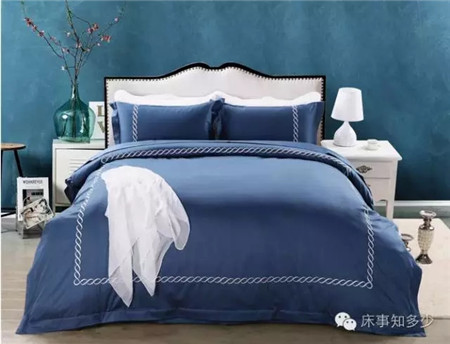 ����Ҽ���һ��ɫ���������ζ���ħ�ԣ�