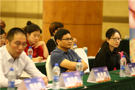 ��Ԓ���졪����ESTEEM��ͥ�Ҽ�2017�괺����Ʒ�l�������A�M��Ļ