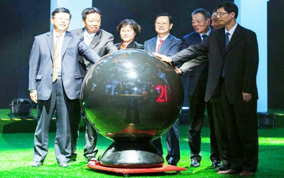 ������ҹ���z�I�ИIHigh��ͣ