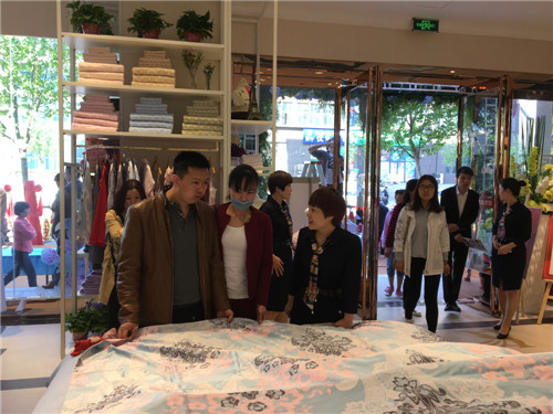 �Ԛ⣡��Ĳ��Ȼ�����@ôһ�ҳ���Pʢ�Ҽ��w�(y��n)��!