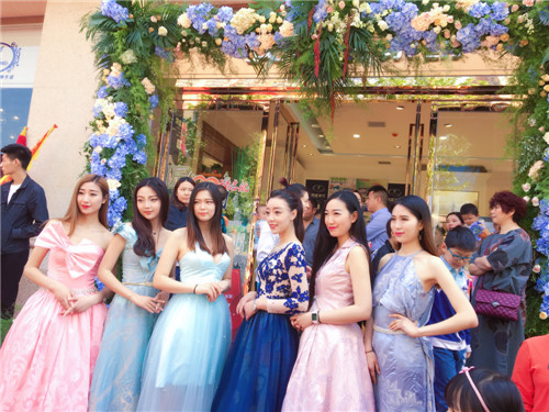 �Ԛ⣡��Ĳ��Ȼ�����@ôһ�ҳ���Pʢ�Ҽ��w�(y��n)��!