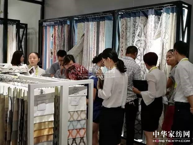 ���2017�Ϻ��＾�Ҽ�չ��С܎���������ִ�ҾӮa�I