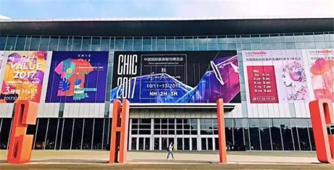 ���@��������L�����м����＾չ���_Ļ