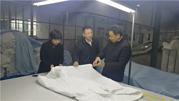 �Ϻ��Ҽ��f(xi��)��(hu��)��(hu��)�L(zh��ng)��(hu��)�h���B�Ƹ�������_