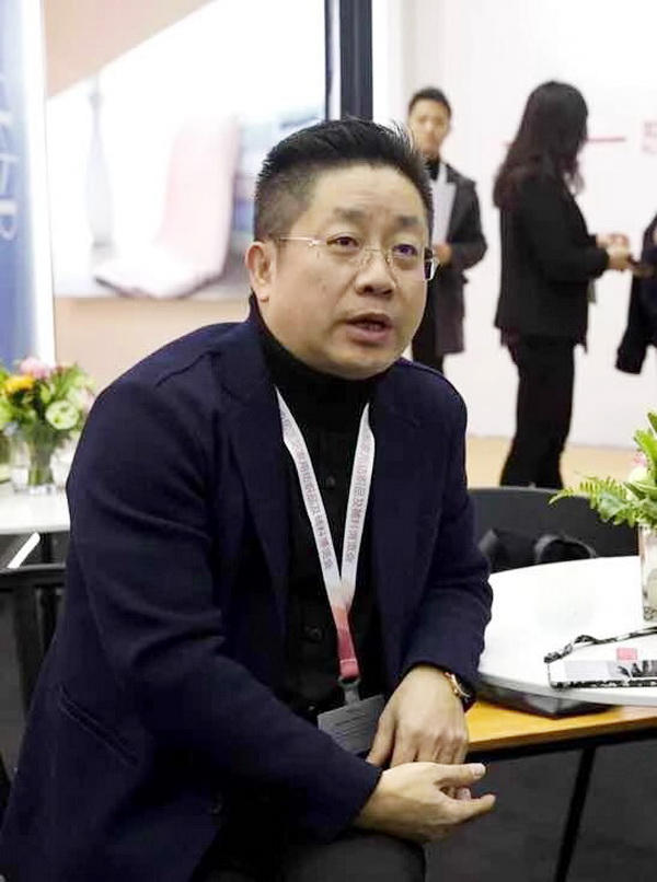 ��VR���������۵��������������"�����ʽ"