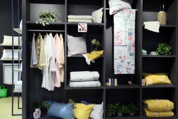 ���첼������չ2020intertextile�Ϻ��Ҽ�չ�����h(yu��n)��(chu��ng)������M�@���H��